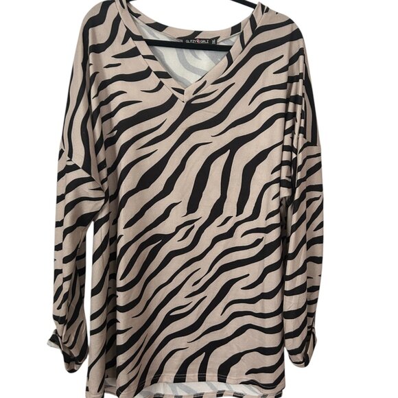 glitzy girlz Tops - Glitzy Girlz animal print pull over top size 3x